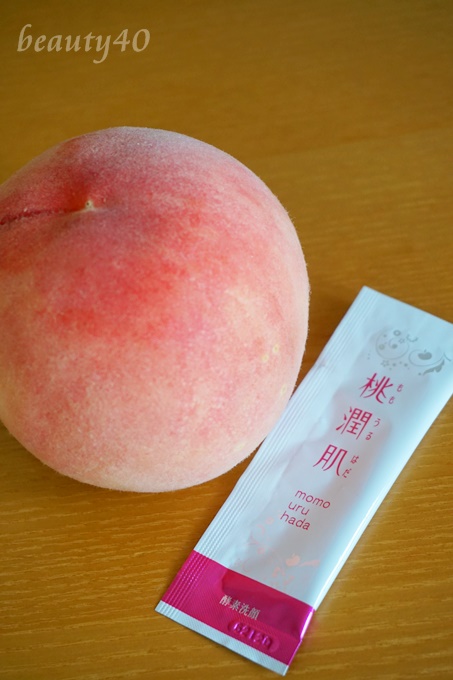桃をつかった　桃潤肌　酵素洗顔パウダー